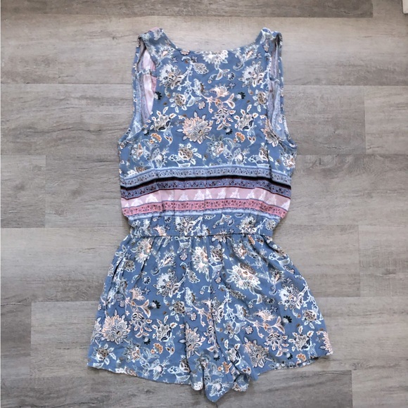 American Eagle Romper - Picture 2 of 7